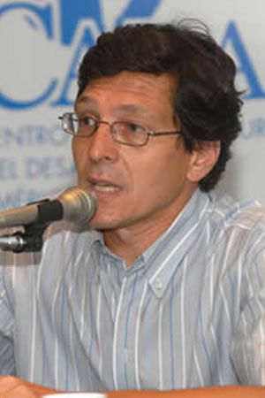 Fernando J. Ruiz