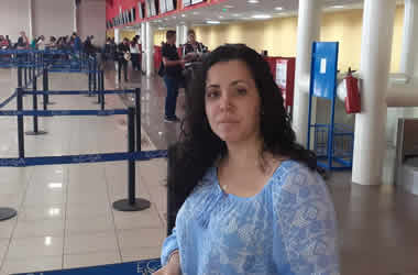 Periodista independiente cubana impedida de viajar a Uruguay