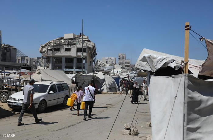 Photo: Courtesy of Doctors Without Borders Photo: Courtesy of Doctors Without Borders