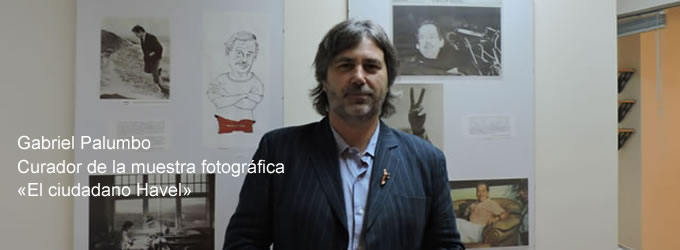 Muestra fotográfica 'El Ciudadano Havel' en la sede de CADAL en Buenos Aires